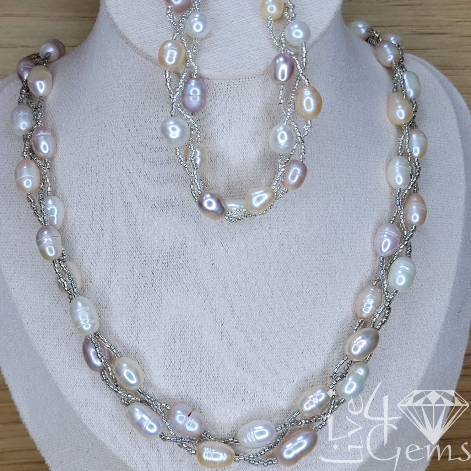 Triple Strand Beaded Pearl Necklace Set Pink Peach White