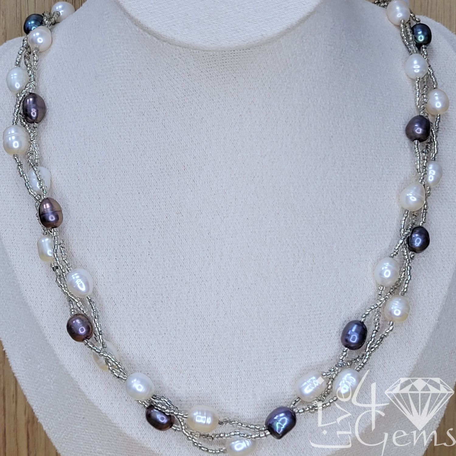 Triple Strand Beaded Pearl Necklace Peacock Peach  White