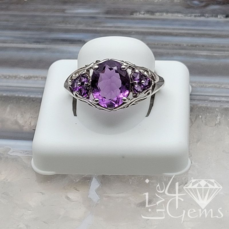 Silver Oval Amethyst Vintage Ring