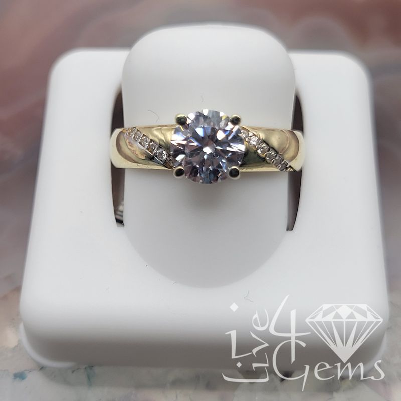 10kty Single Solitaire Swirl Ring