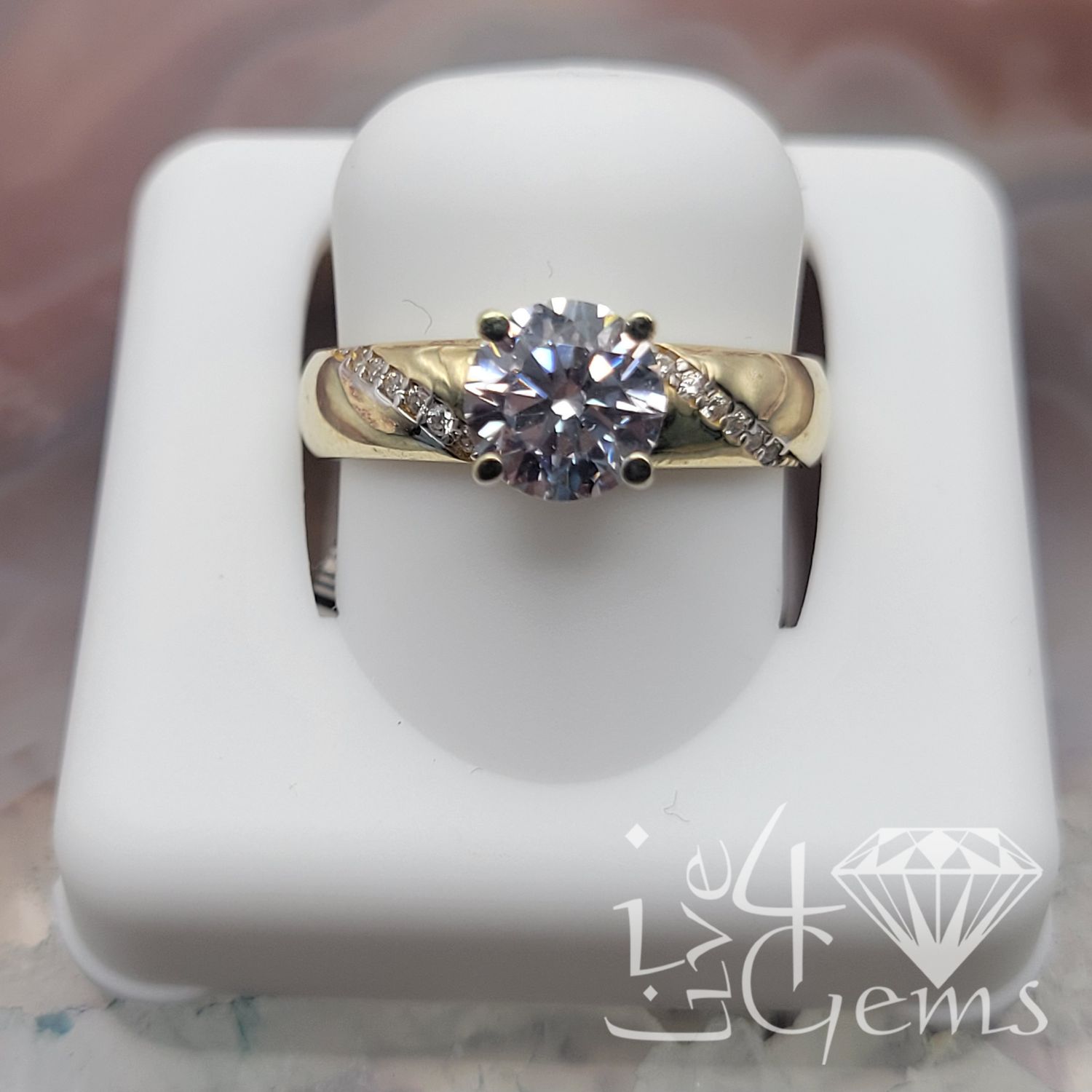 10kty Single Solitaire Swirl Ring