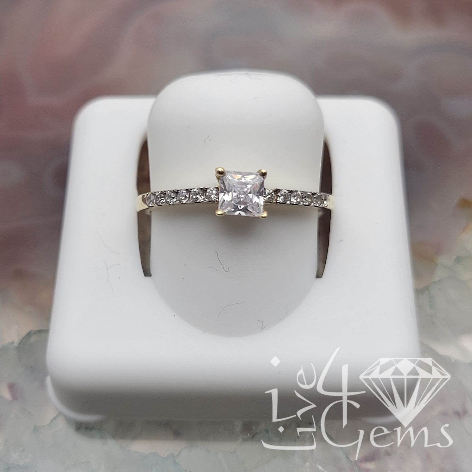 10kty Single Princess Cut CZ Ring