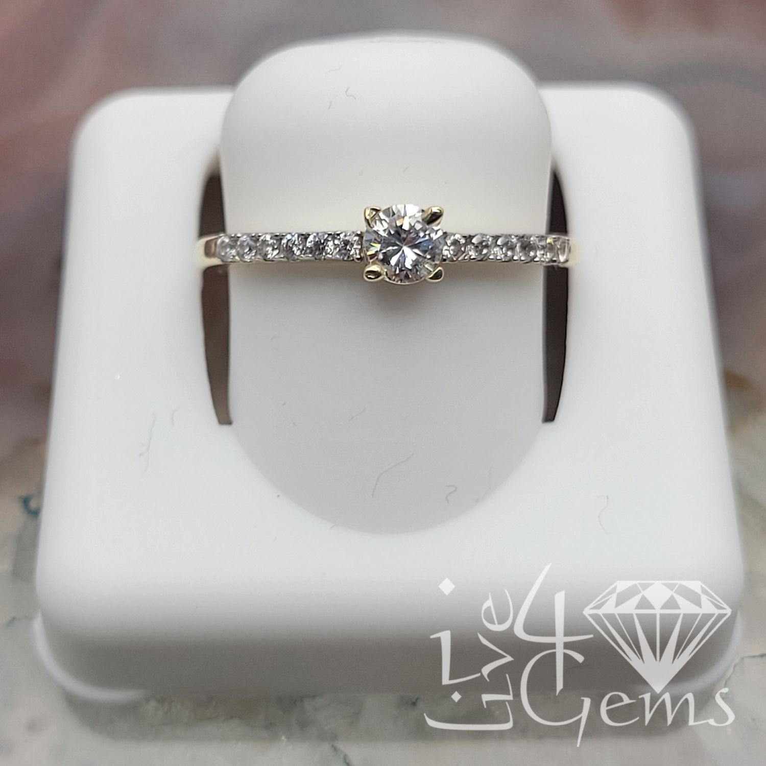 10kty Single Round CZ Soltaire Ring