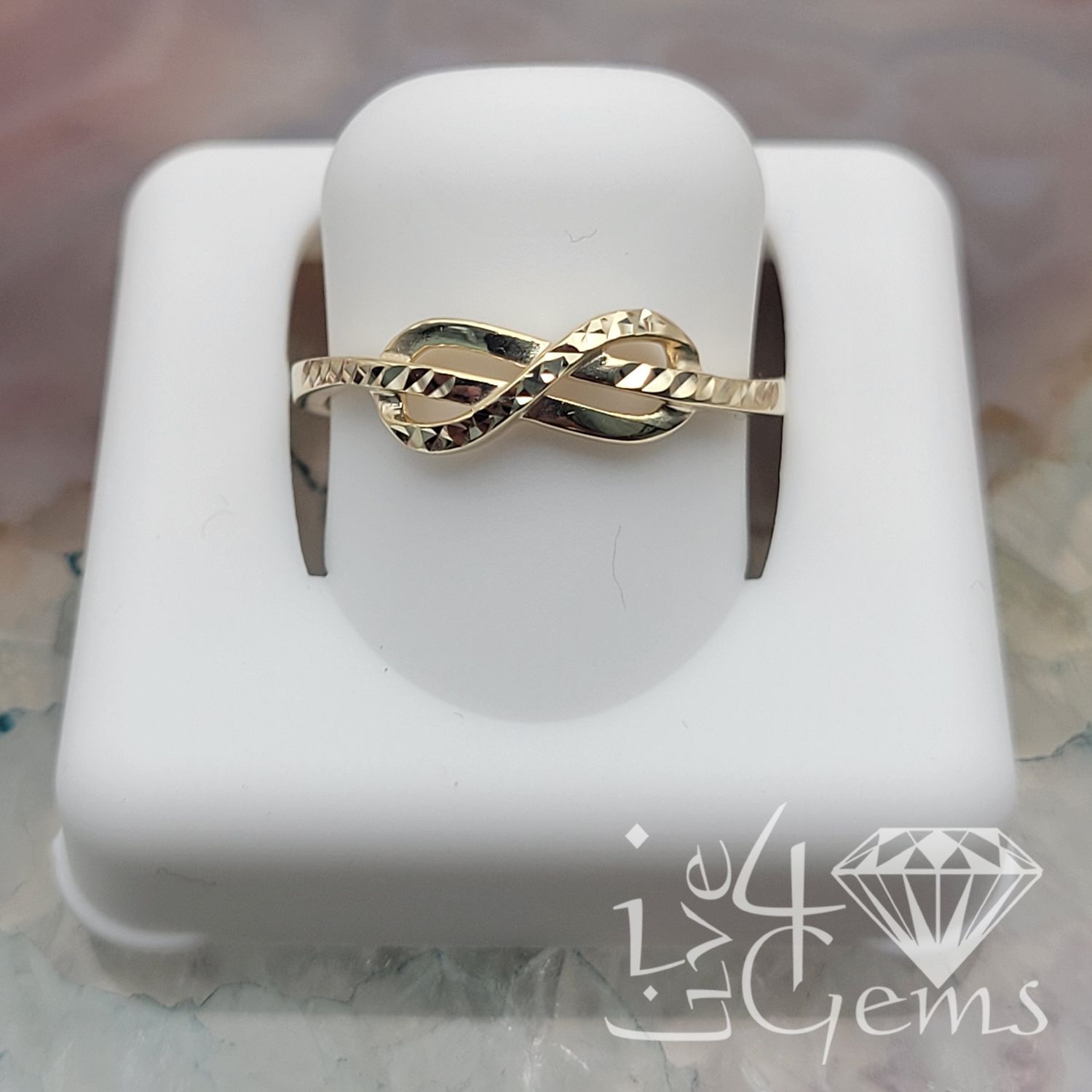10kty Diamond Cut Infinity Ring