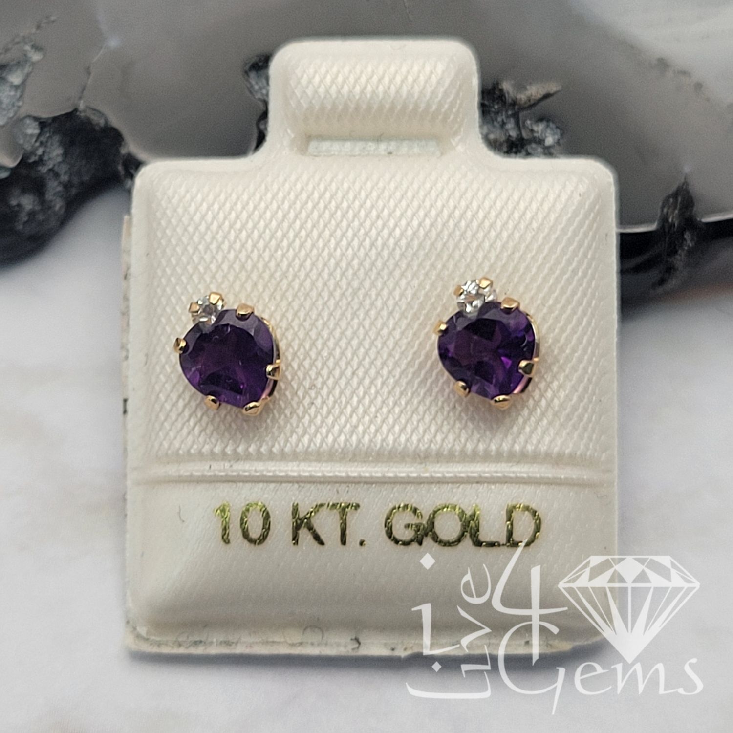 10kty 5mm Amethyst Heart 0.3ct White Sapphire Stud