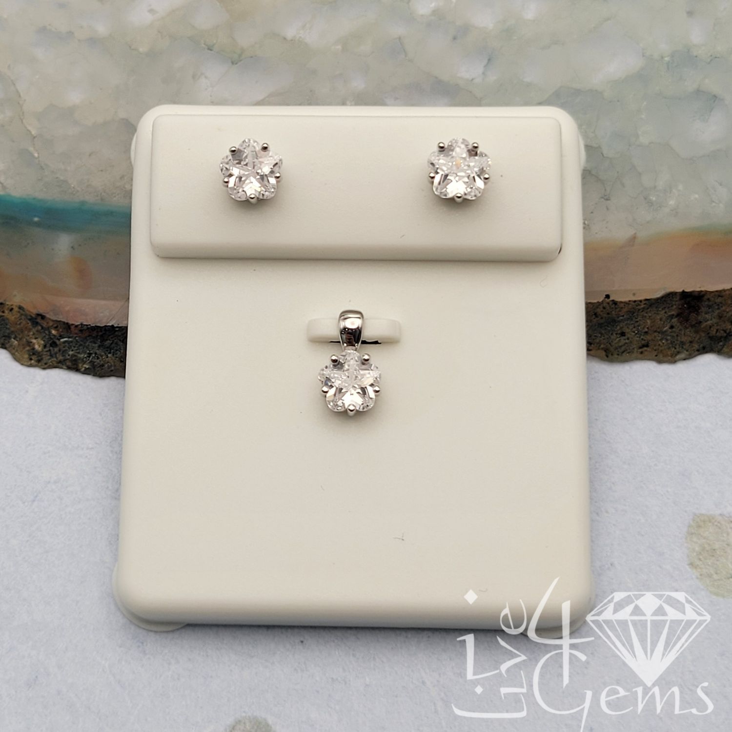 Silver CZ Star Shape in Round Soltaire Earring and Pendant