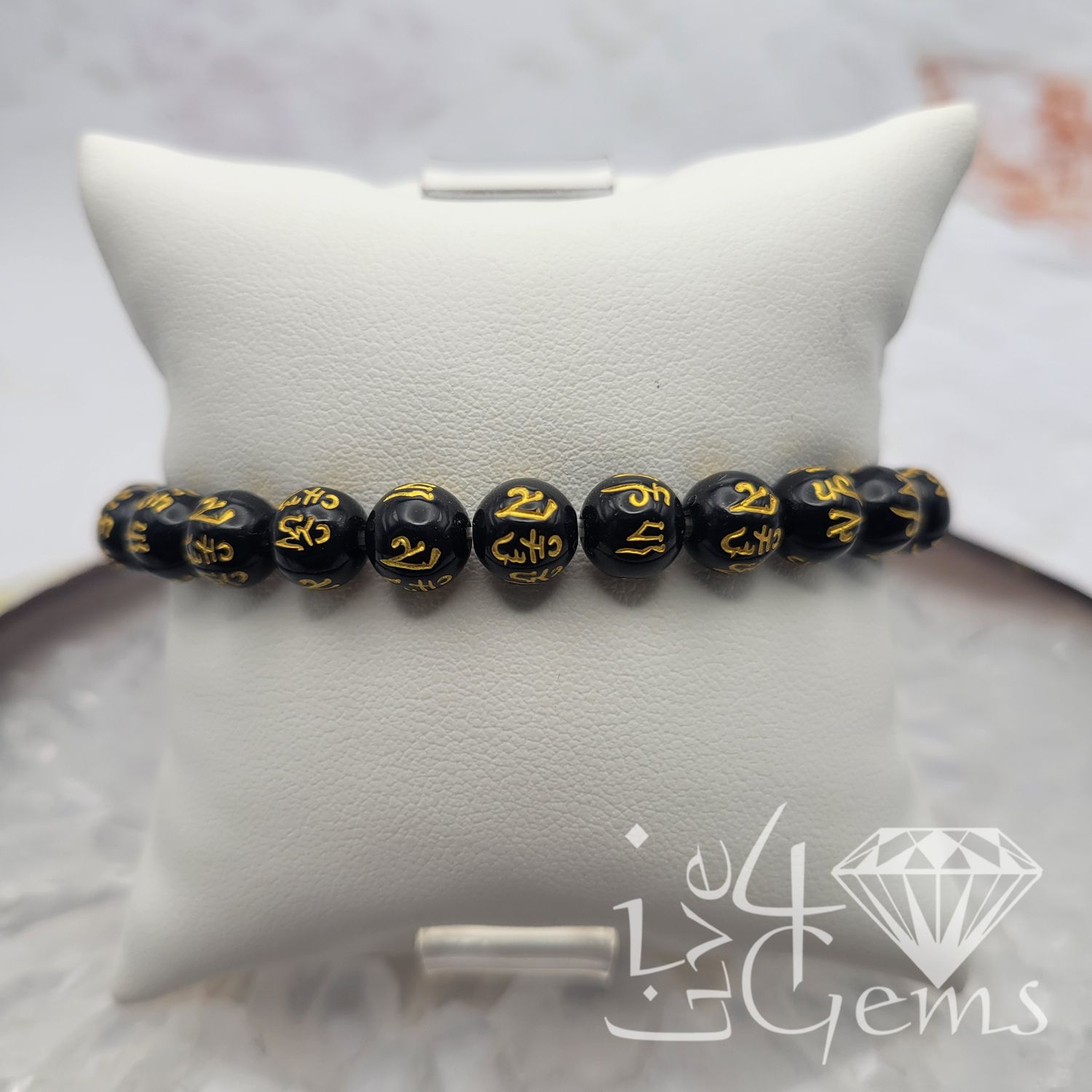 Om Mani Padme Hum 6 Prayer 8mm Wooden Bracelet
