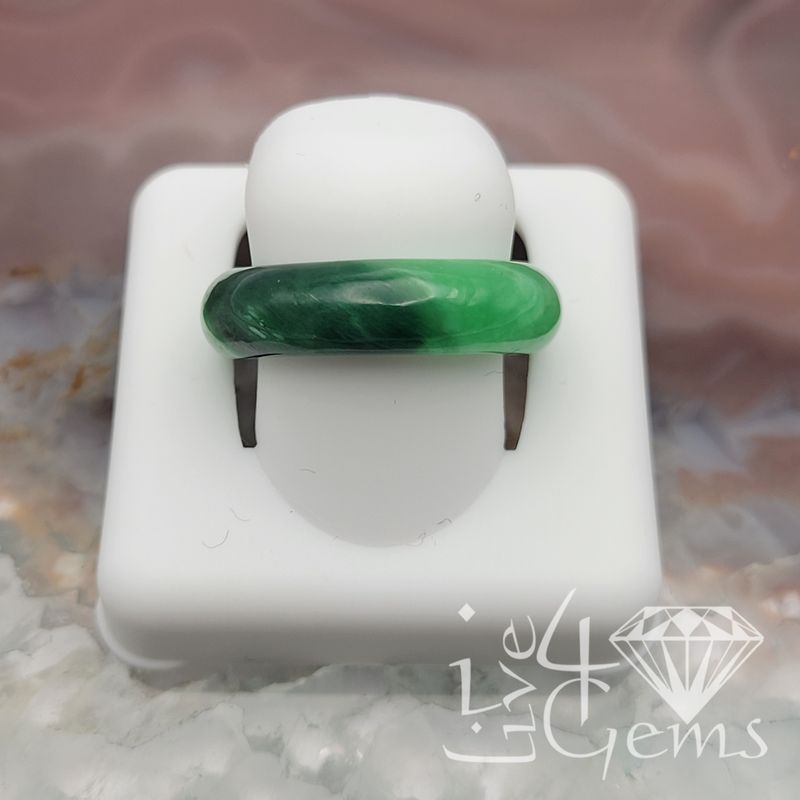 Green Jade Ring 6mm S11.5