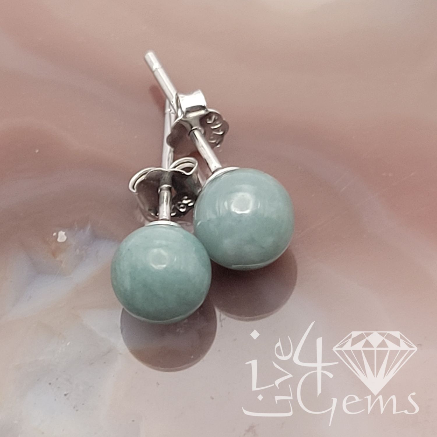 Silver 6mm Round Jade Stud Earring