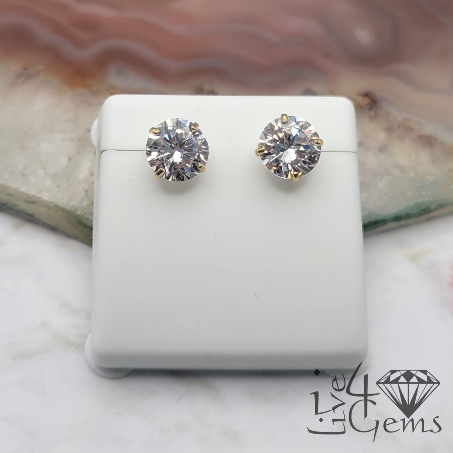 10kty 8mm Cz Round Stud