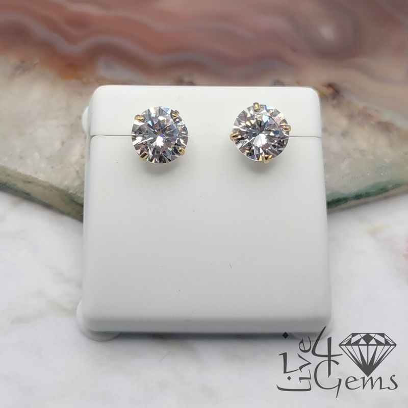 10kty 8mm Cz Round Stud