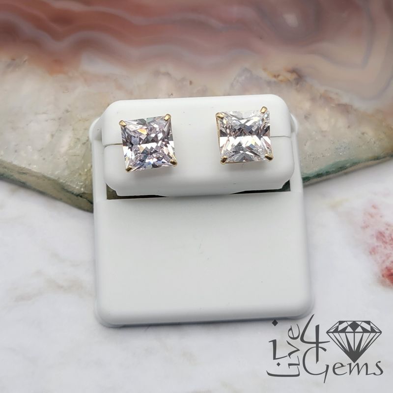 10kty 8x8mm Square Cz Stud