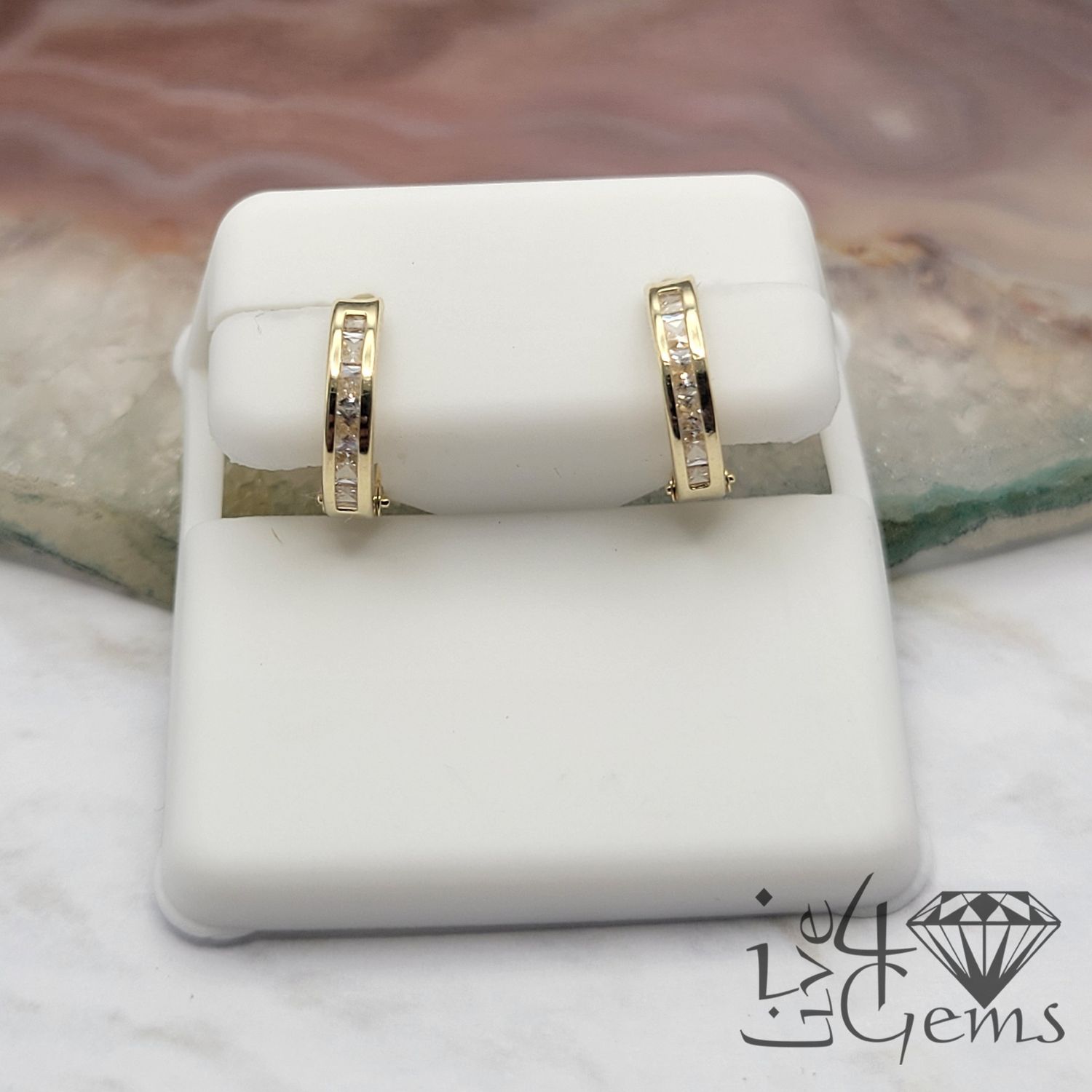 10kty Clear Cz Huggie