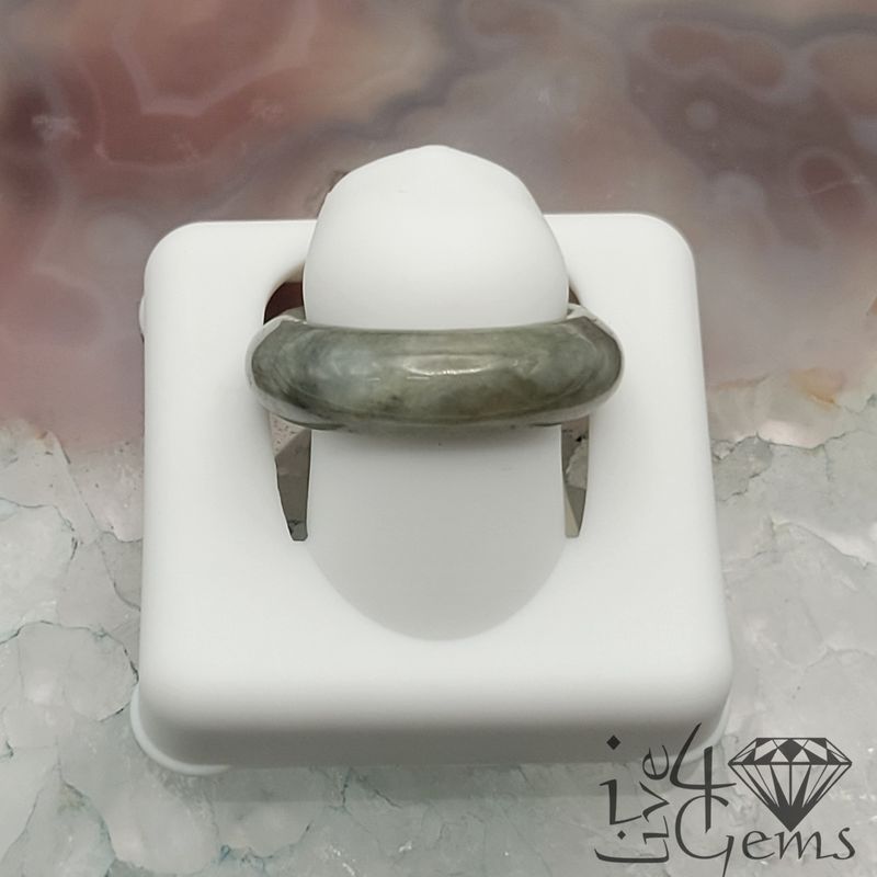 Green Jade Ring 6mm S5.5