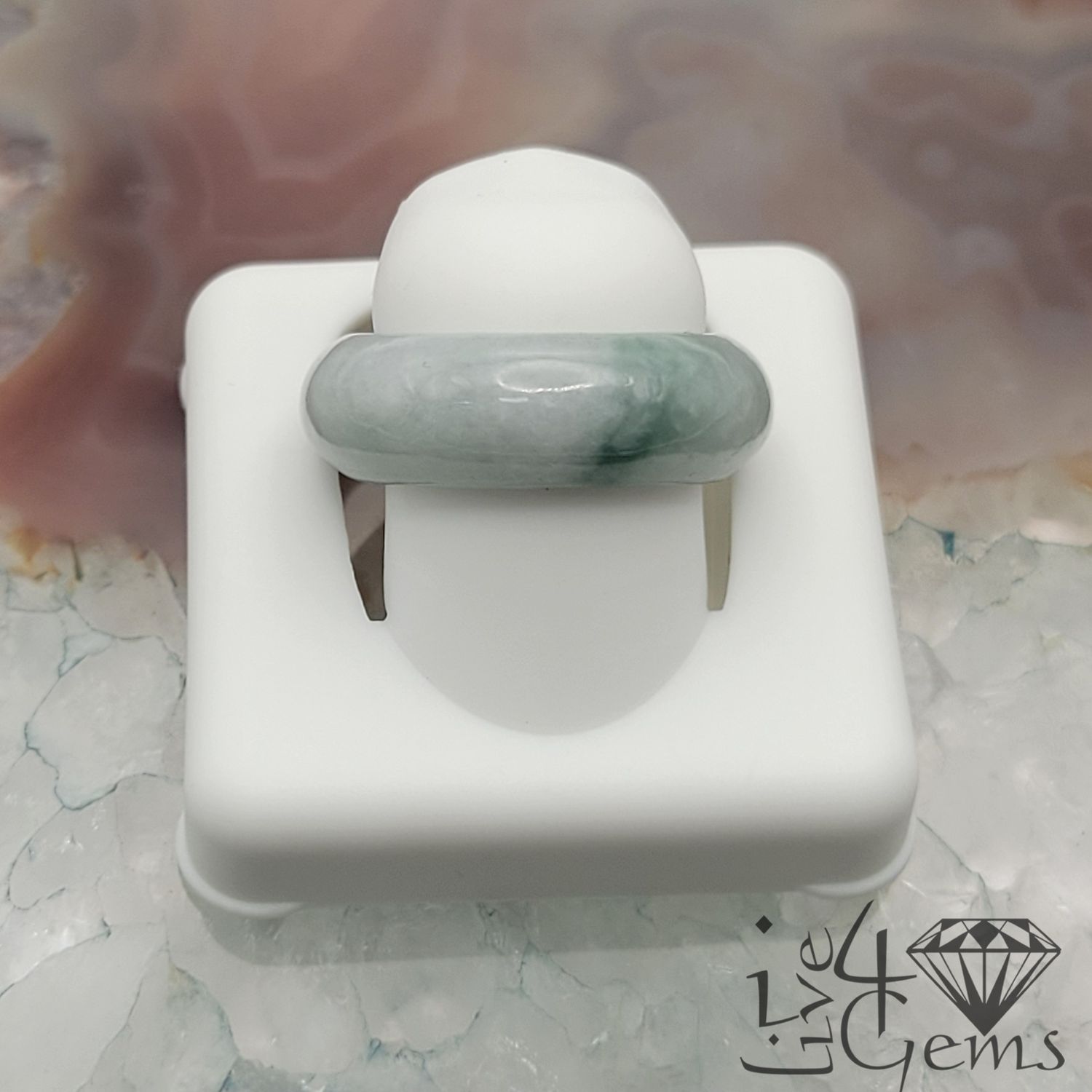 Green Jade Ring 8mm S6.5