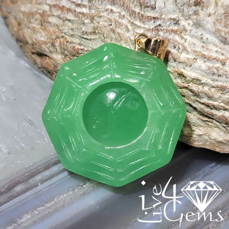 14kt Ying Yang Jade Pendant