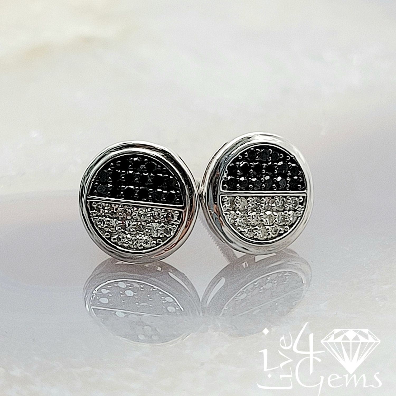 10ktw 1/4ctw Black/White Dia Round Stud