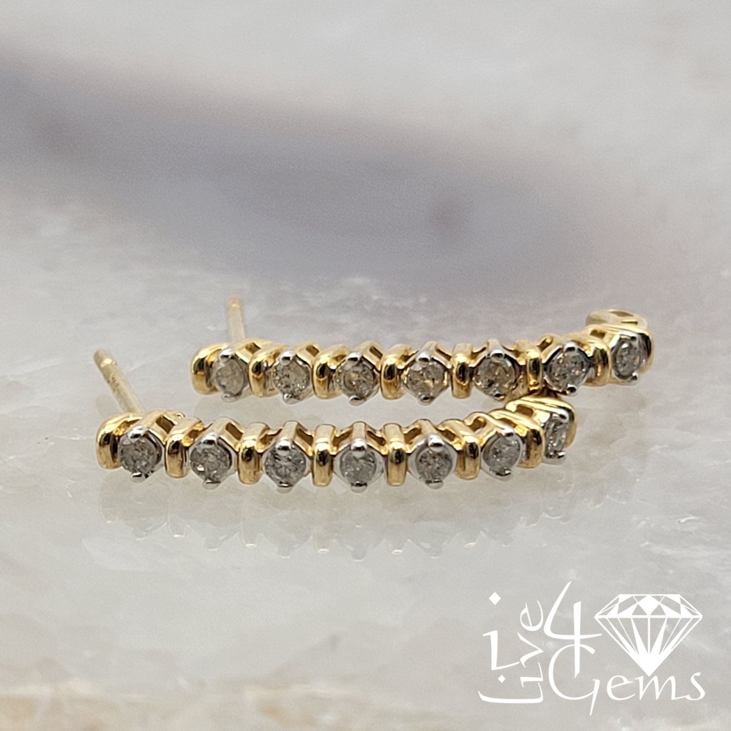 10kty 0.25ctw Dia  &quot;J&quot; Hanging Earring