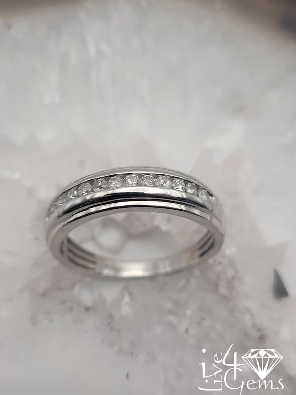 Silver 1/3ctw Single Row Diamond Band