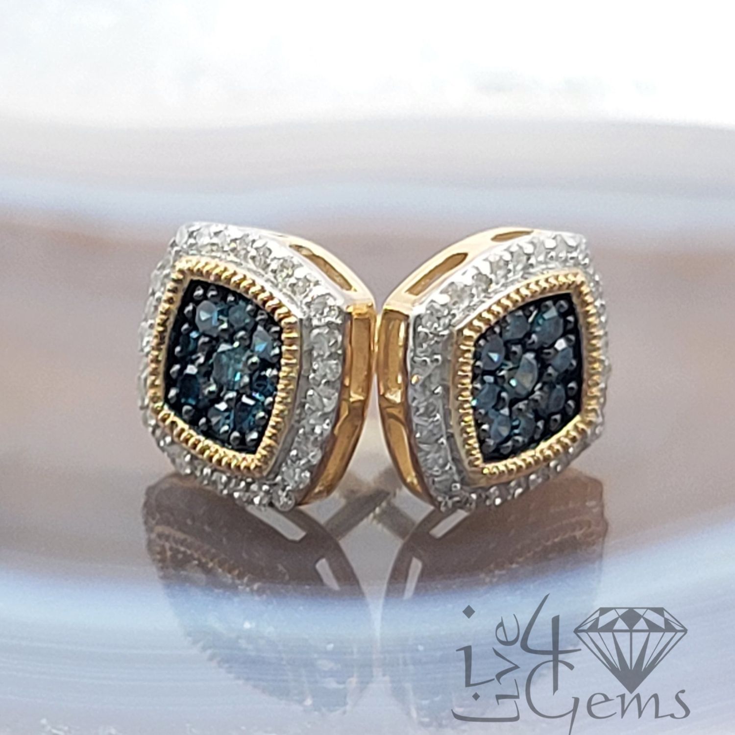 10kty 1/3ctw Blue Dia Cushion Cut Earring