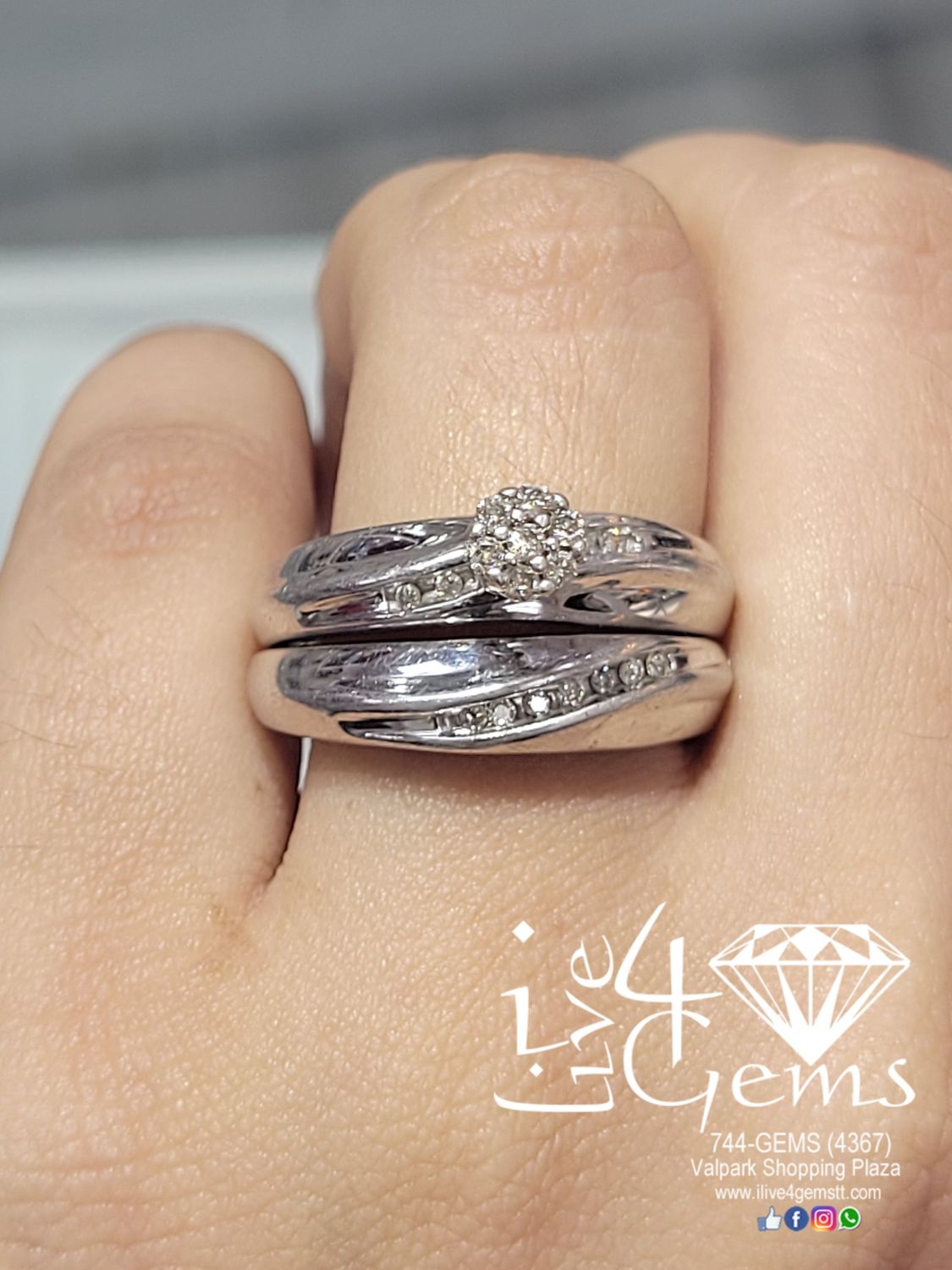 Silver 0.25ctw Diamond Wedding Set