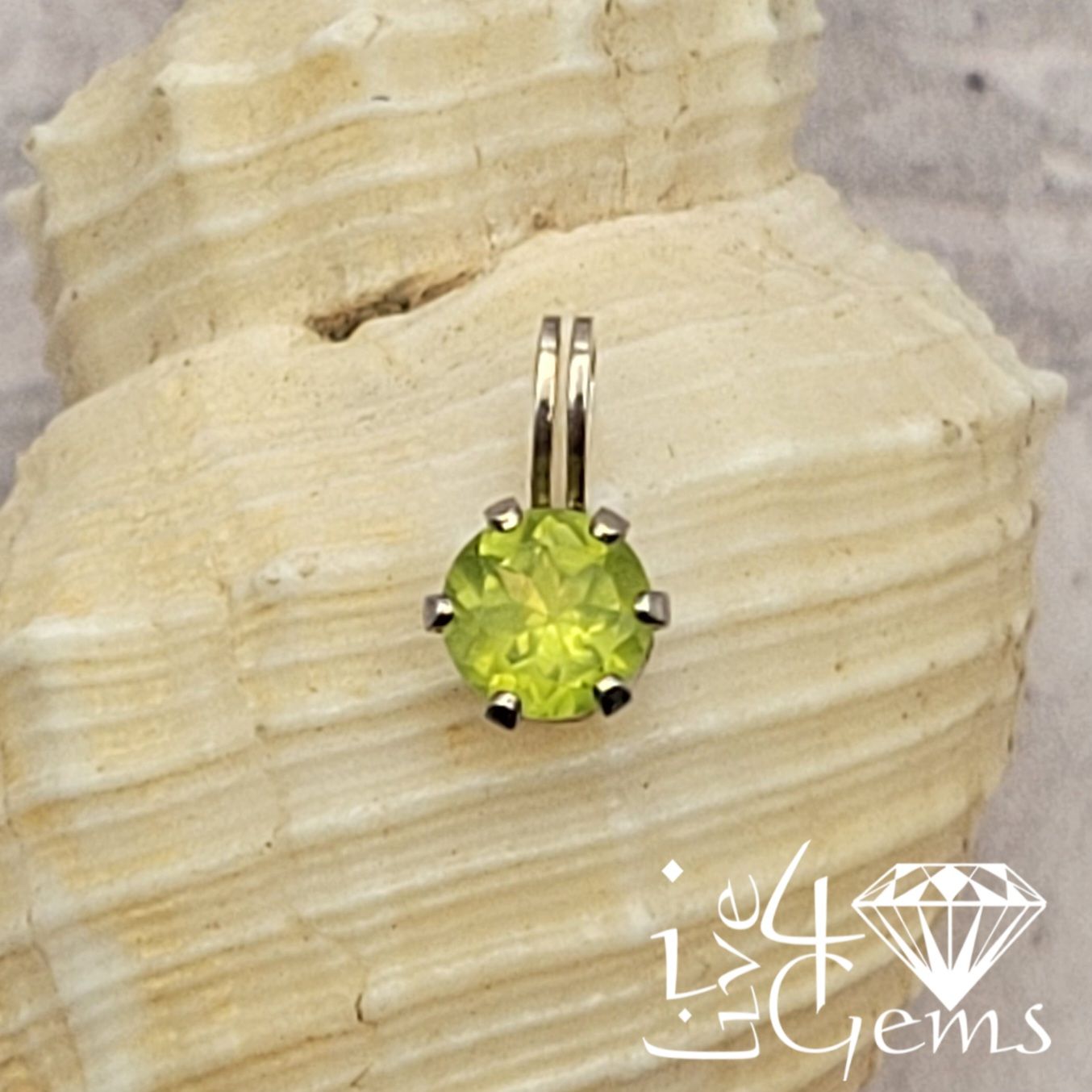 Silver 5mm Round  Peridot Pendant