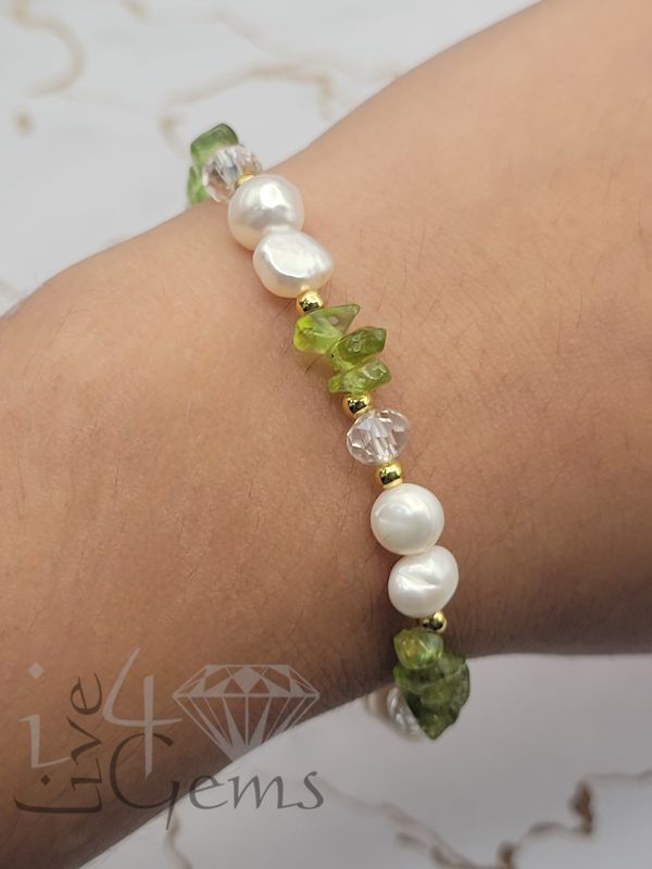 6&quot; 2&quot; Extender Peridot and Freshwater Cultured Pearl Bracelet