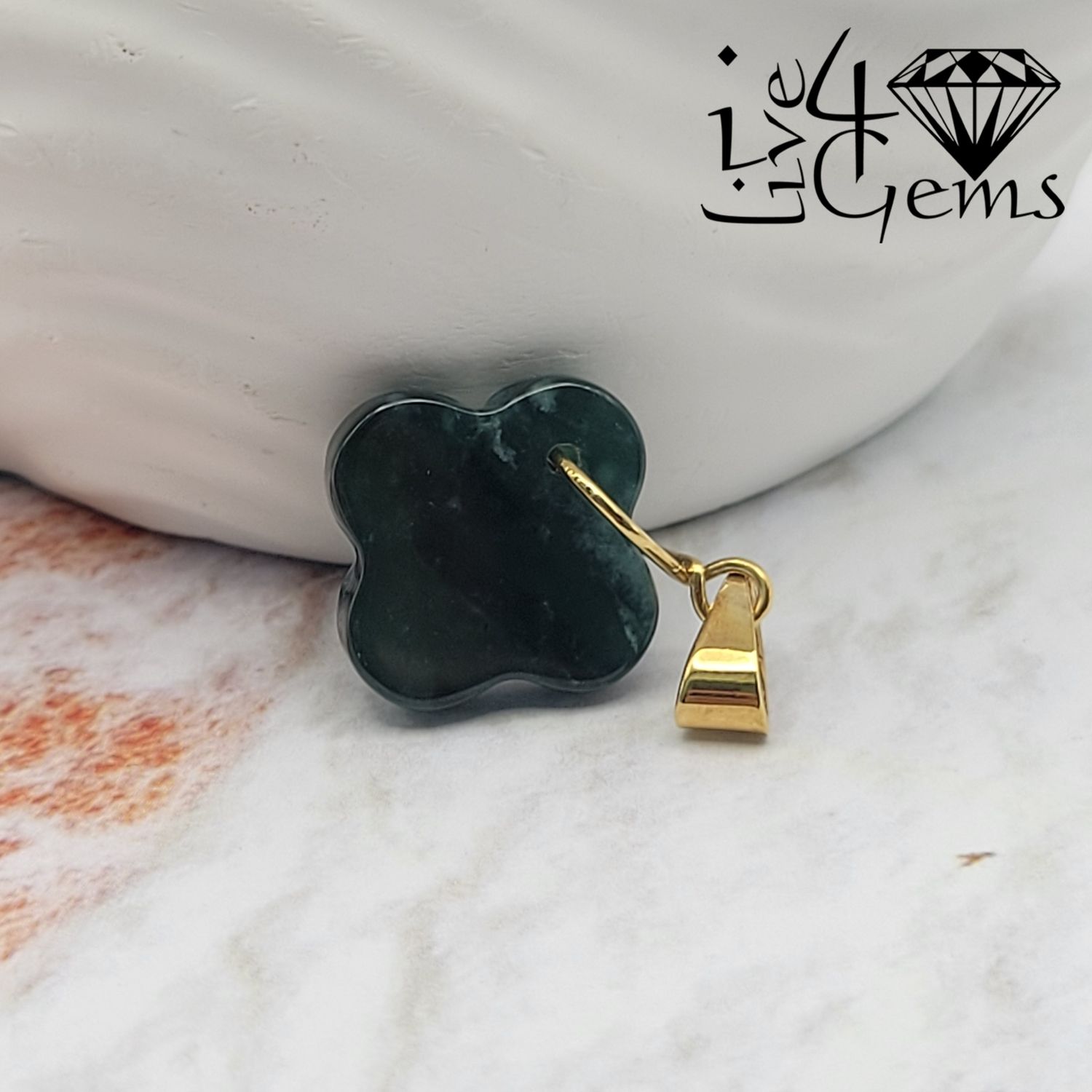 10kty Dark Green Jade Clover Pendant 1.5cm