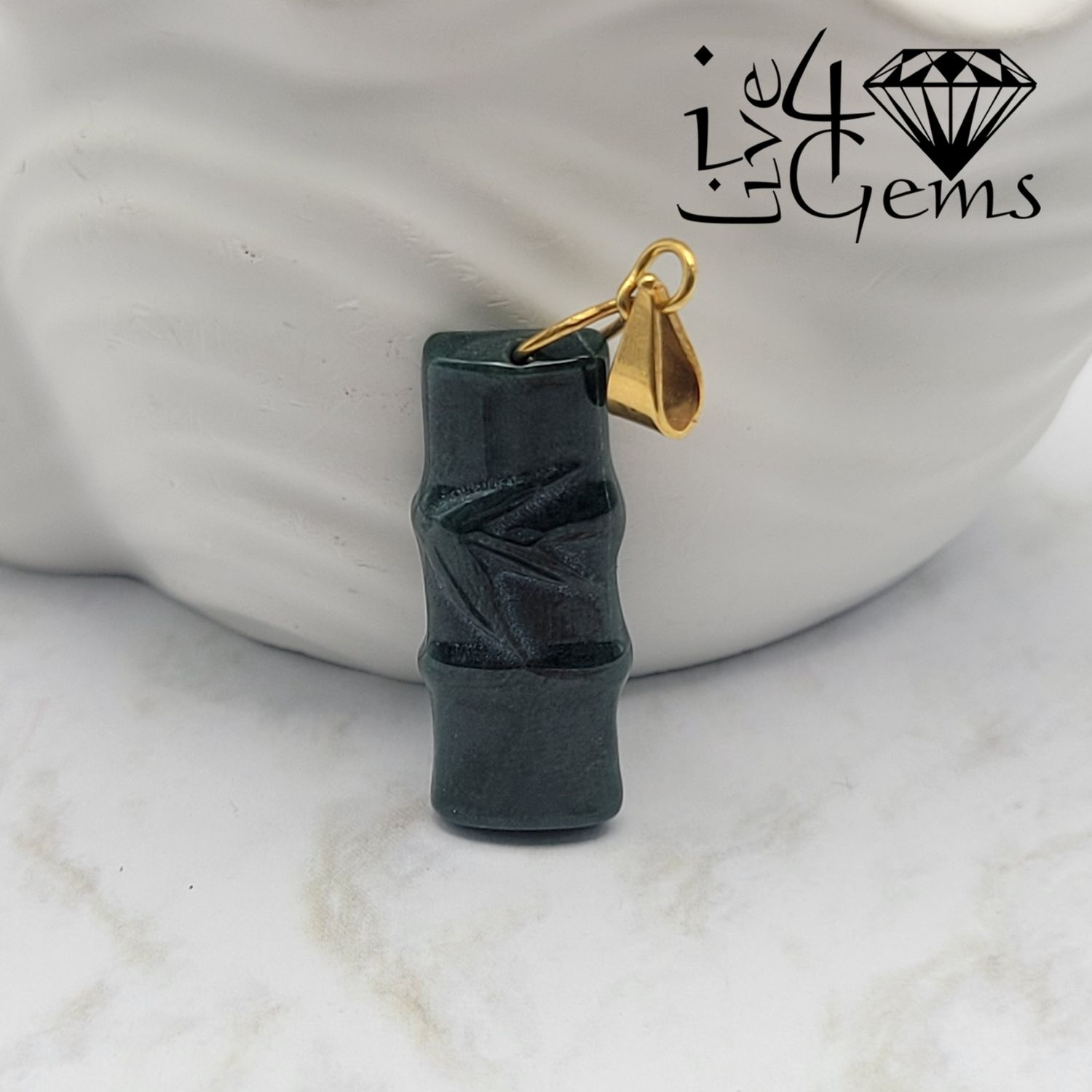 10kty Green Jade Bamboo Pendant 2.5cm