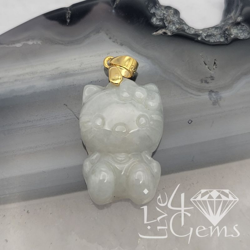 10kty Light Green Jade Hello Kitty Pendant 2cm