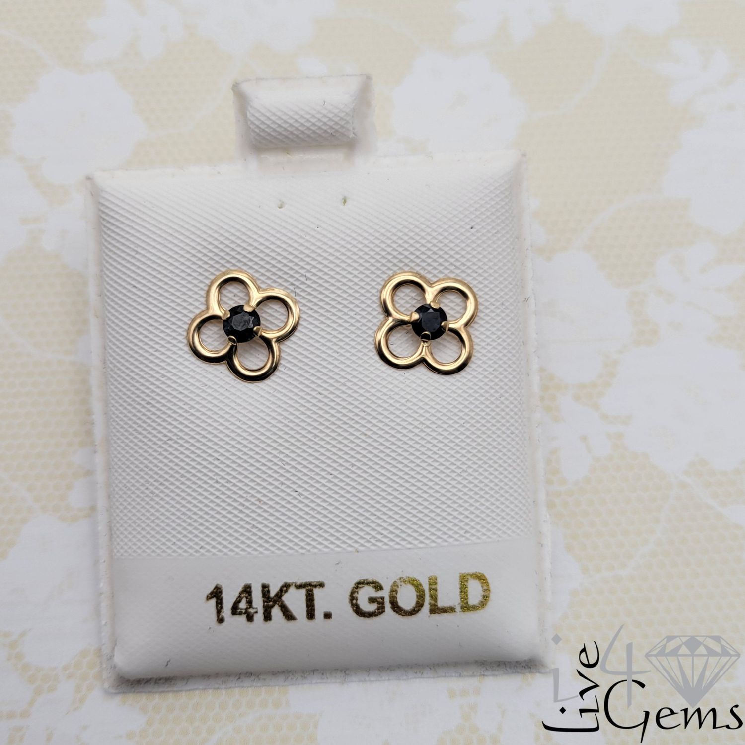 14kty Flower Stud Sapphire
