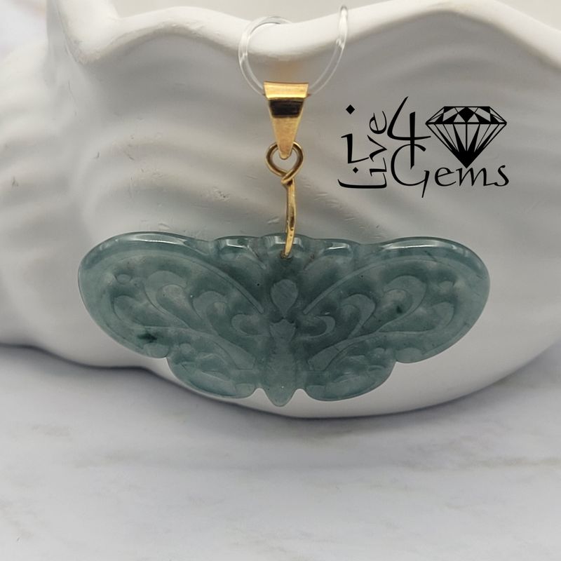 10kty Green Jade Butterfly Pendant 2cm x 3.5cm