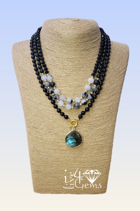 17.5&quot; Triple Strand Onyx and Labradorite Pendant Necklace