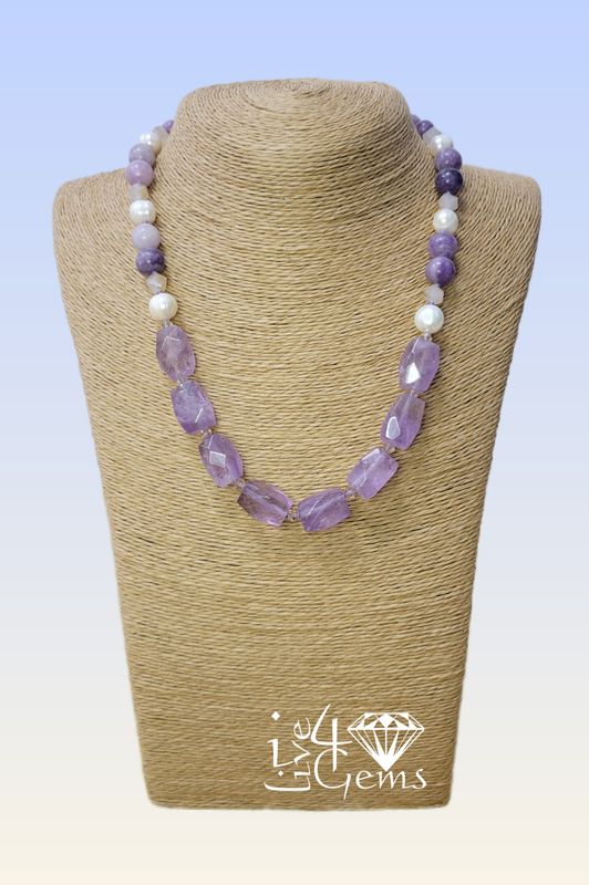 18.5&quot; Lavender Jade and Pearl Necklace
