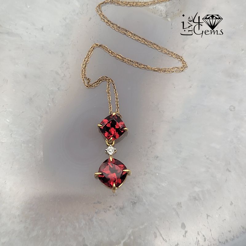 10kty Cushion Cut Double Pendant and Chain Garnet