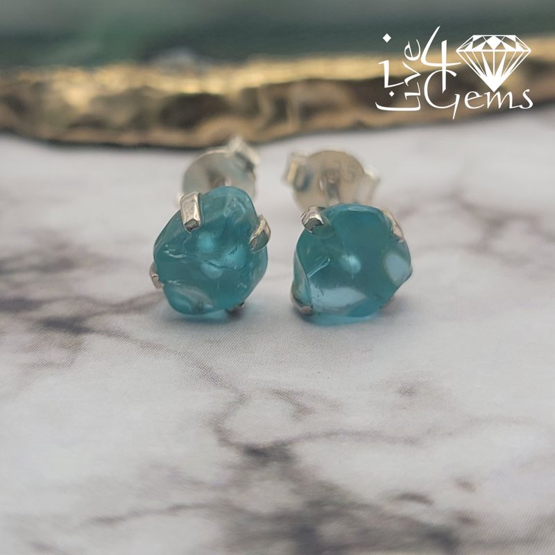 Sterling Silver Apatite Stud