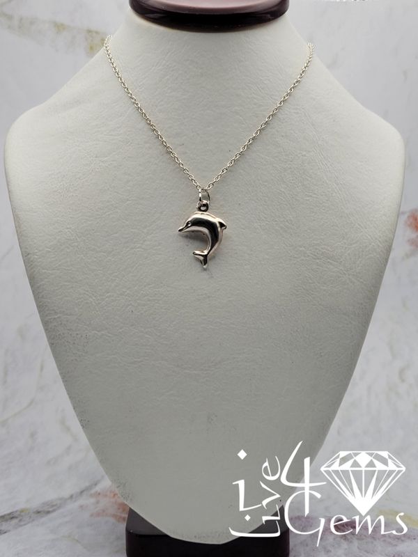 Silver Plain Dolphin Pendant w Chain
