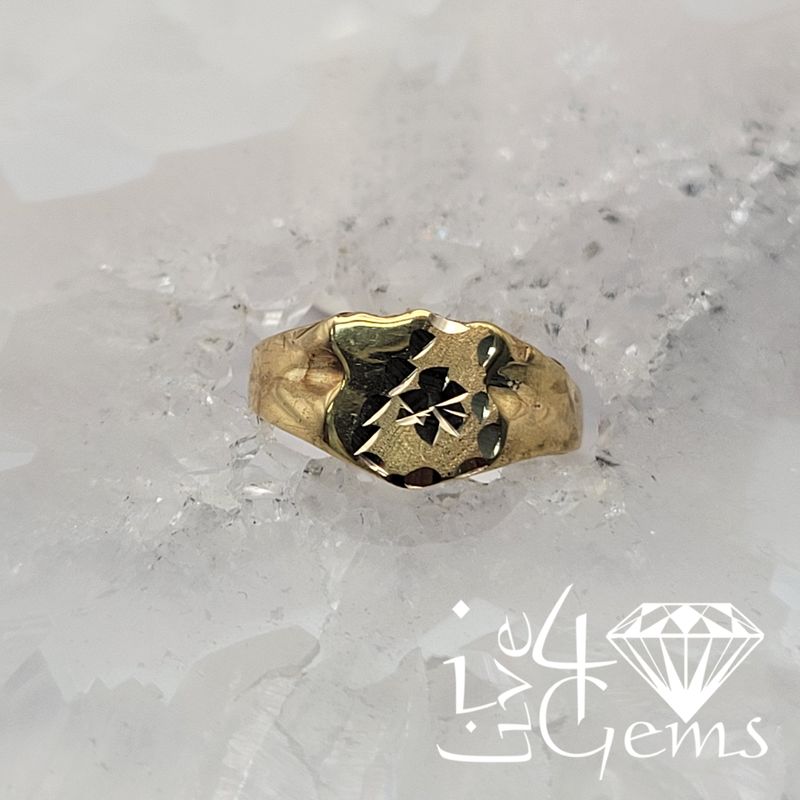 10kty Baby Ring Signet