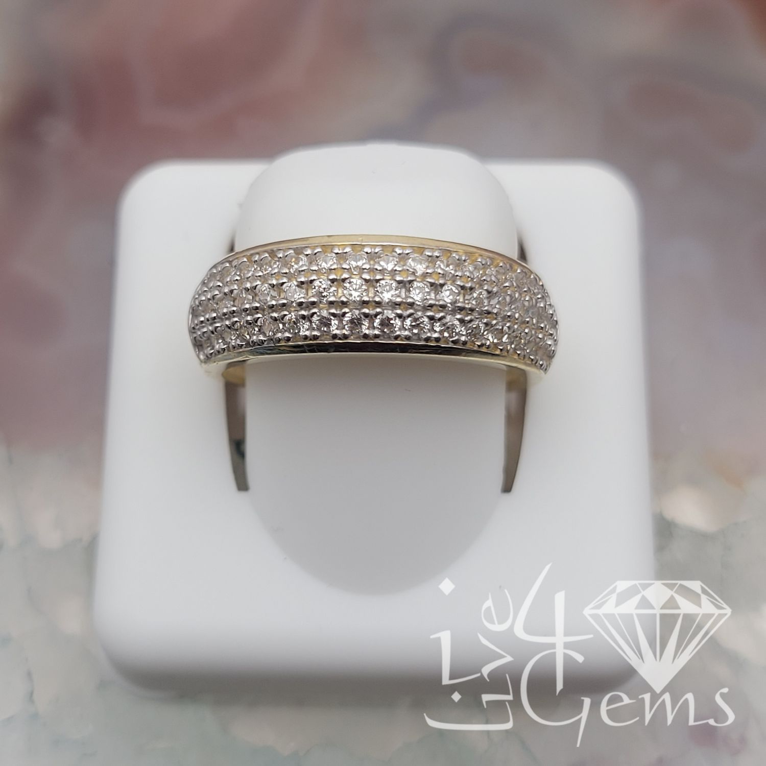 10kty Solitaire Double Row Comfort Fit Band M9