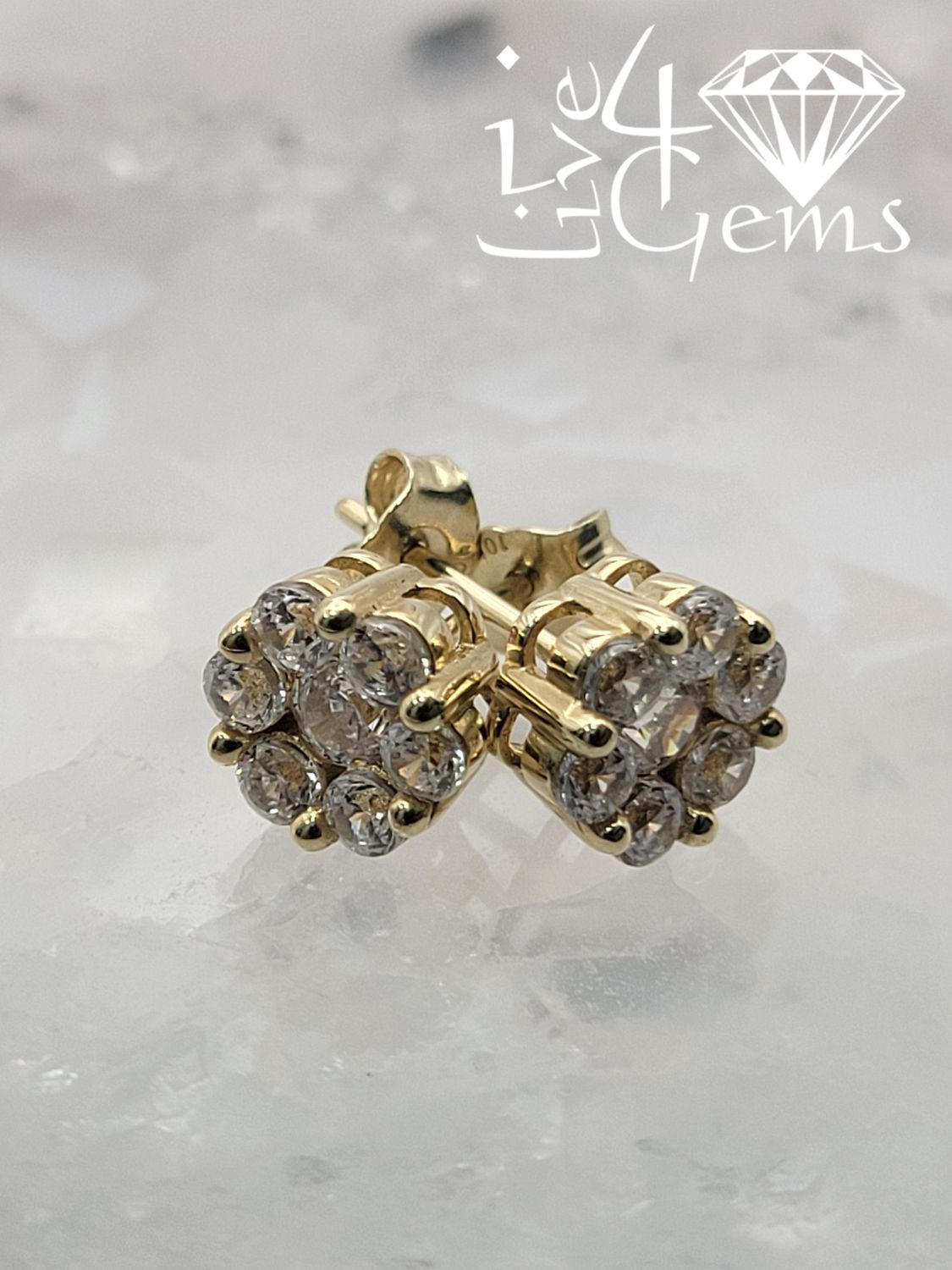 10kty Flower Cz Studs