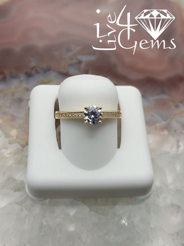 10kty Round 6mm Low Cz Single Row Ring