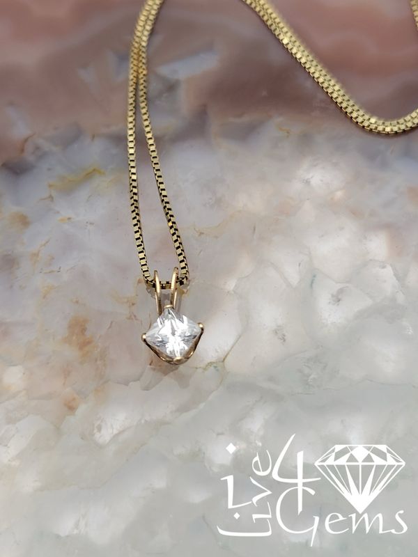 10kt Gold Cz Pendant with Chain