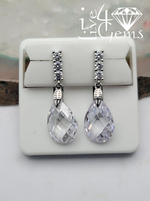Silver Faceted Tear Drop Dangling Cz Earring