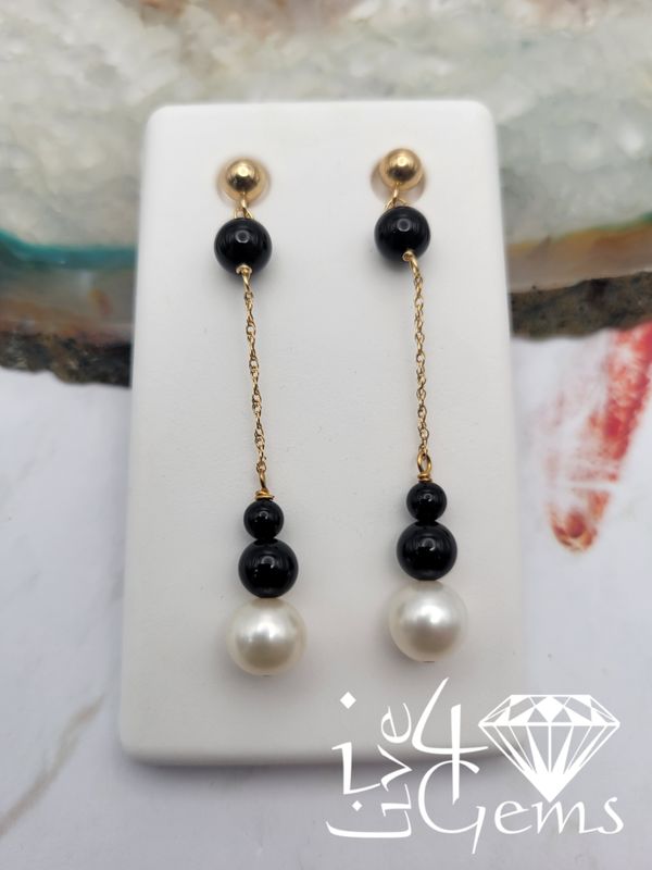 14kty Freshwater Pearl and Black Onyx Hanging Earring 5.5cm