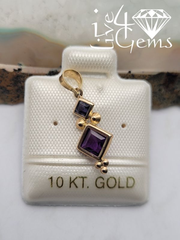 10kty 0.70cts Amethyst and 0.15ct Iolite Princess Cut Pendant