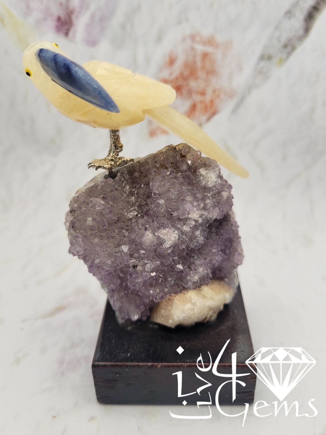 Medium Gemstone Bird Carving Style 2