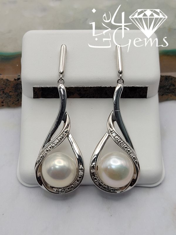 Silver Infinity Diamond and Freshwater Pearl Earring