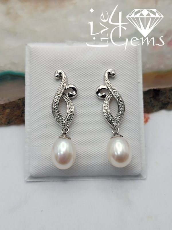 Silver Interwoven 0.05ctw Diamond Freshwater Pearl Drop Earring