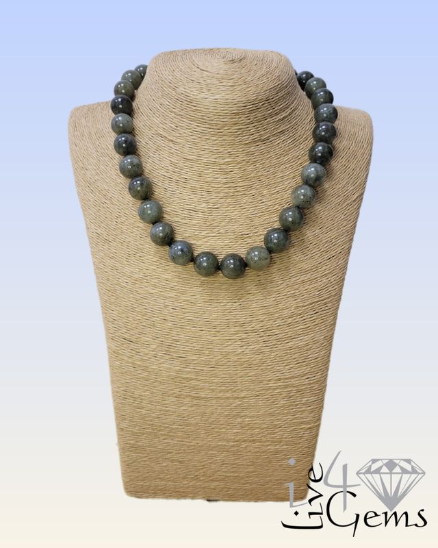 Labradorite 8mm 18&quot;L Necklace