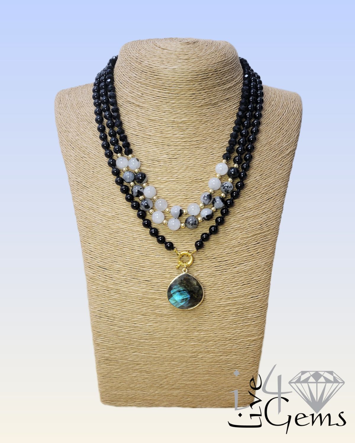 17.5&quot; Triple Strand Onyx and Labradorite Pendant Necklace